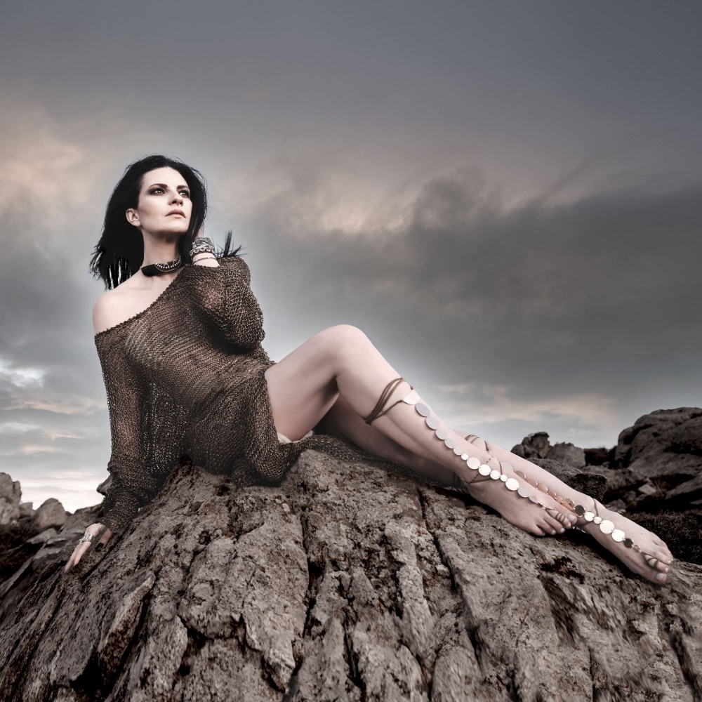 Laura Pausini LA MIA STORIA TRA LE DITA