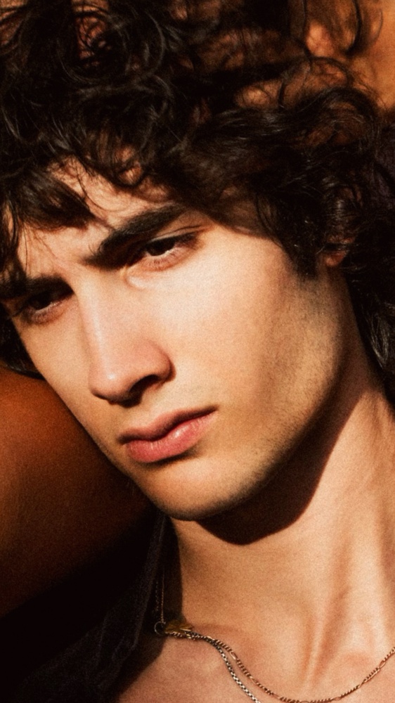 New Hit: Sombr - Potential - 