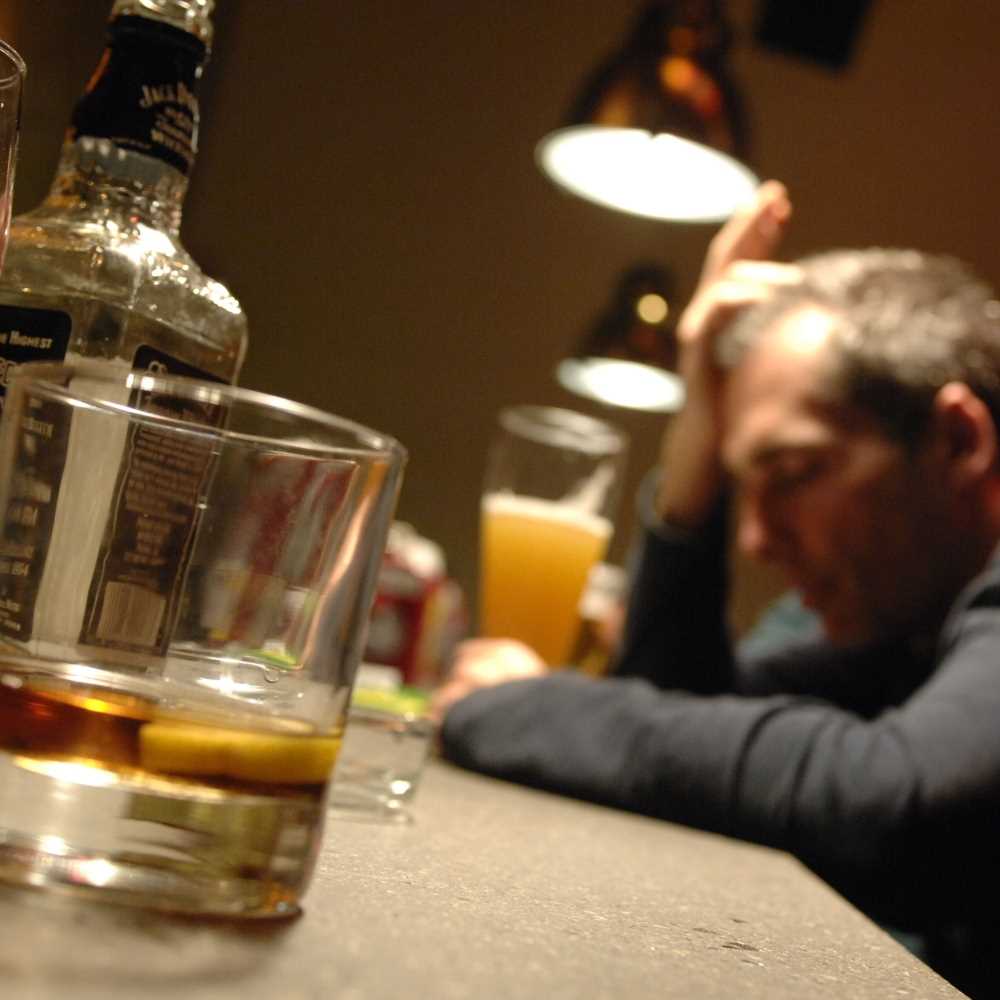 Pericolo alcol per 8,6 milioni di italiani, allerta giovani