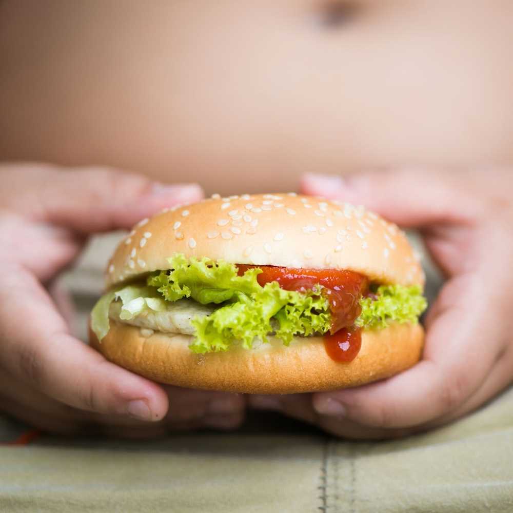 Adolescenti minacciati da obesità e da infezioni sessuali