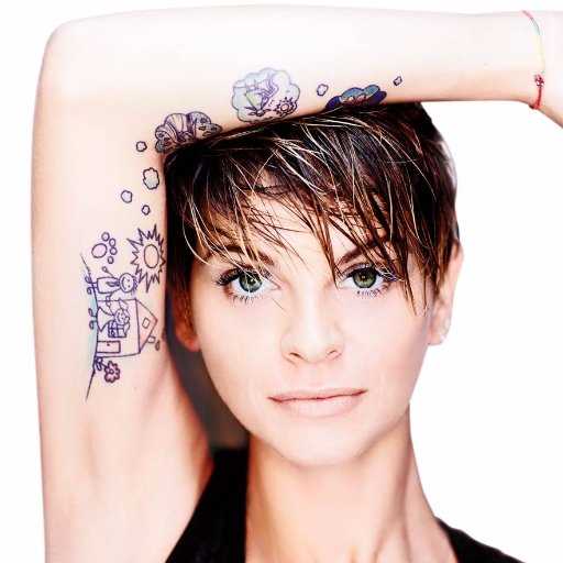 Alessandra Amoroso, "Vivere a colori"