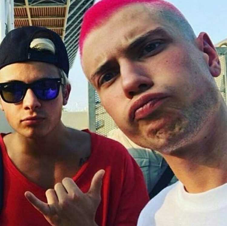 Benji e Fede, estate calda tra Spagna e tour