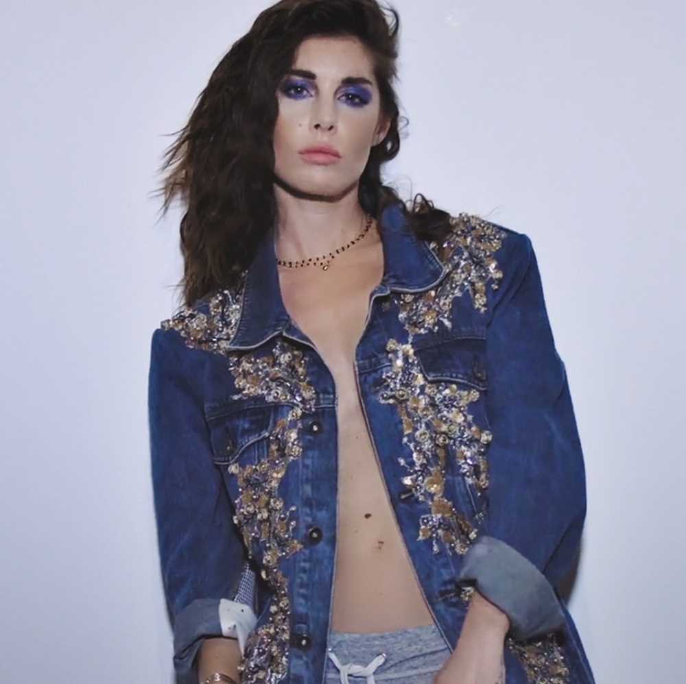 Bianca Atzei, ecco il video ufficiale di "Fire On Ice"