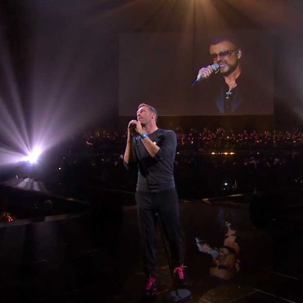 Brit Awards, premio a Bowie e Chris Martin omaggia George Michael