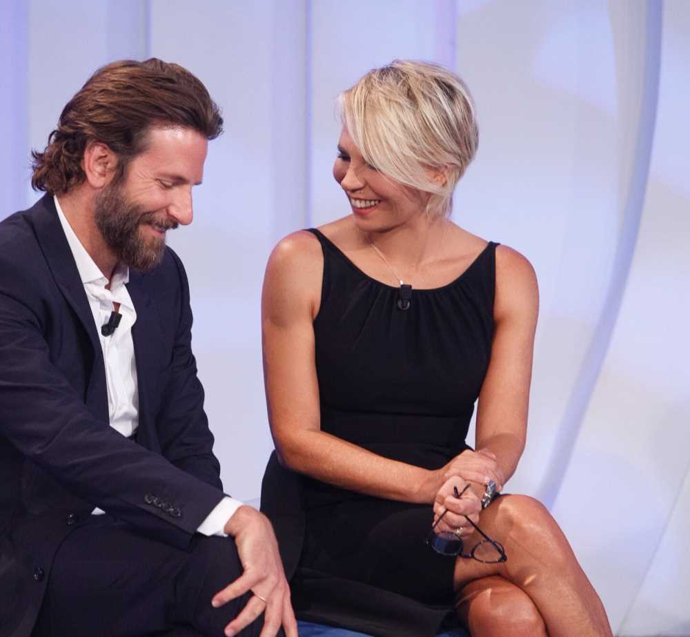 C'è Posta per Te con la star di Hollywood Bradley Cooper 