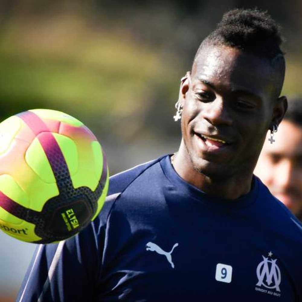 Calcio, Balotelli verso il Brescia, per Icardi resta l'ipotesi Napoli