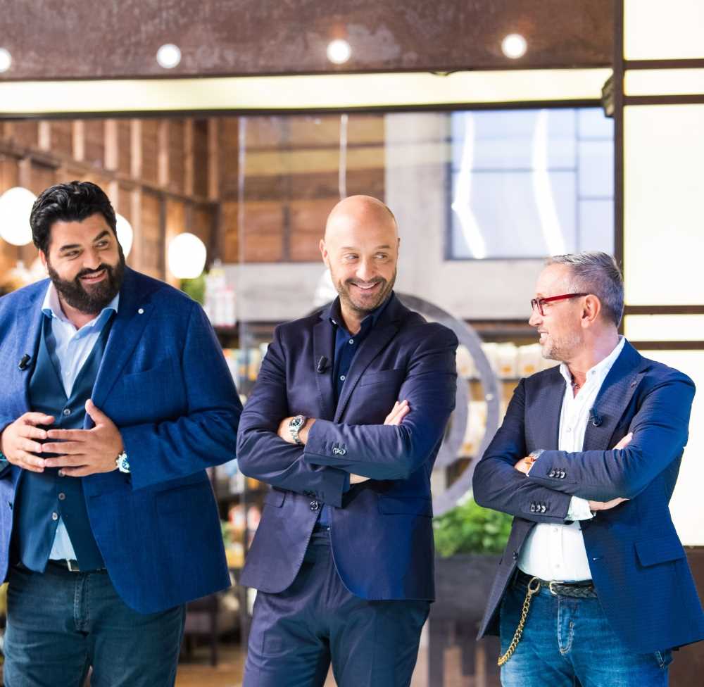 Celebrity MasterChef, 12 vip ai fornelli