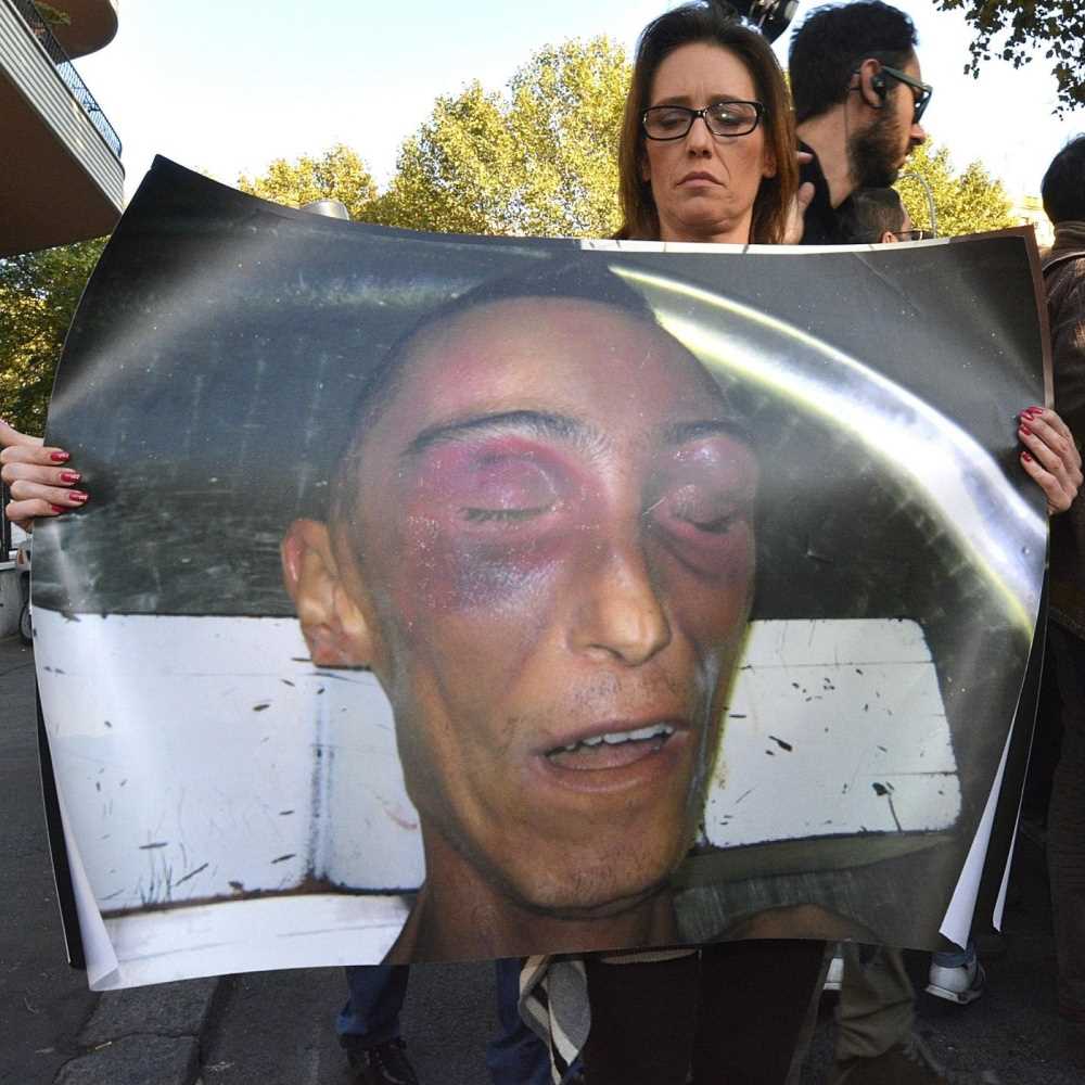 Caso Cucchi, otto Carabinieri rischiano il processo