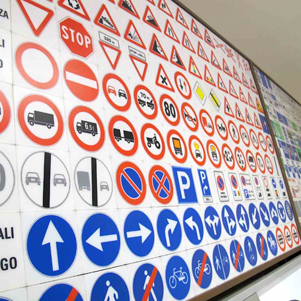 Domani serrata delle autoscuole, salta il 50% esami di guida
