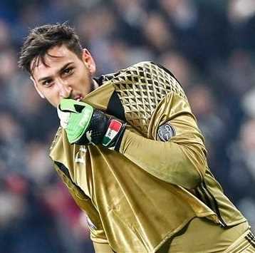 Donnarumma apre al Milan e si ritira dai social