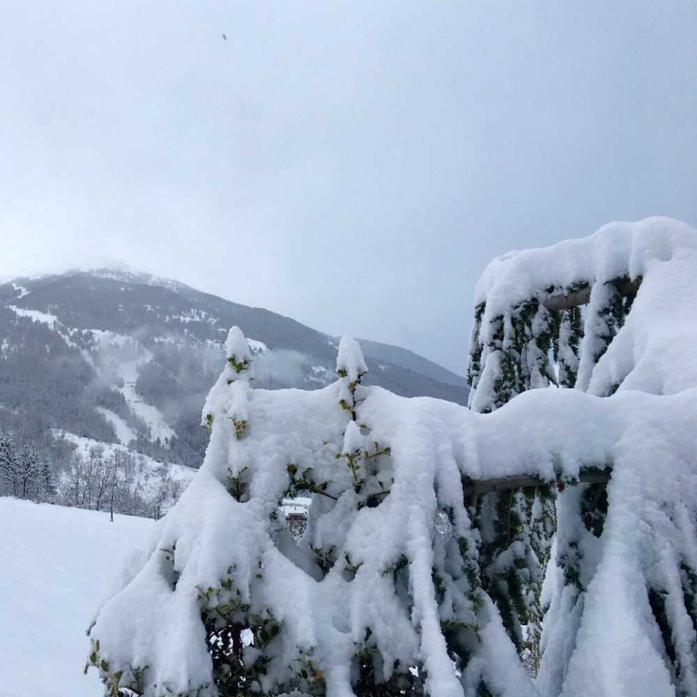 E' arrivato l'inverno, temperature in calo e primi fiocchi di neve