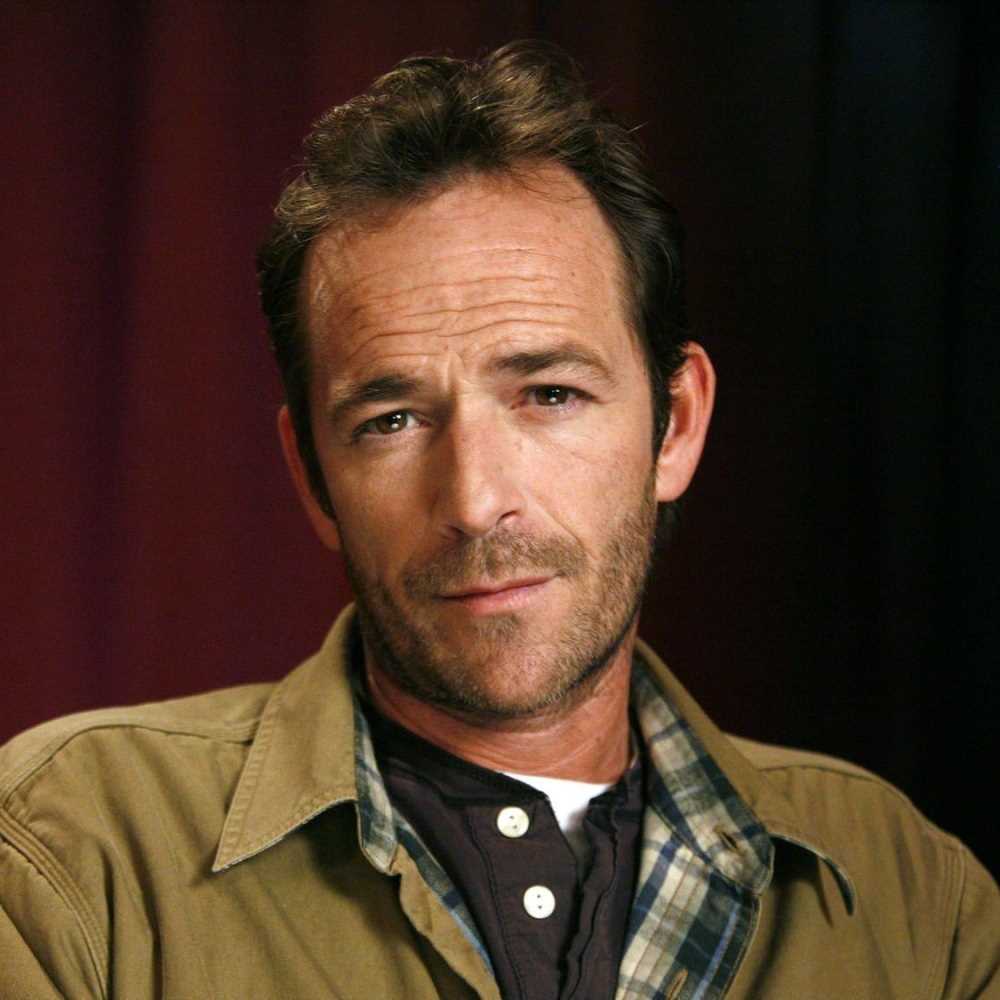 E' morto Luke Perry, l'attore simbolo degli anni 90 aveva 52 anni