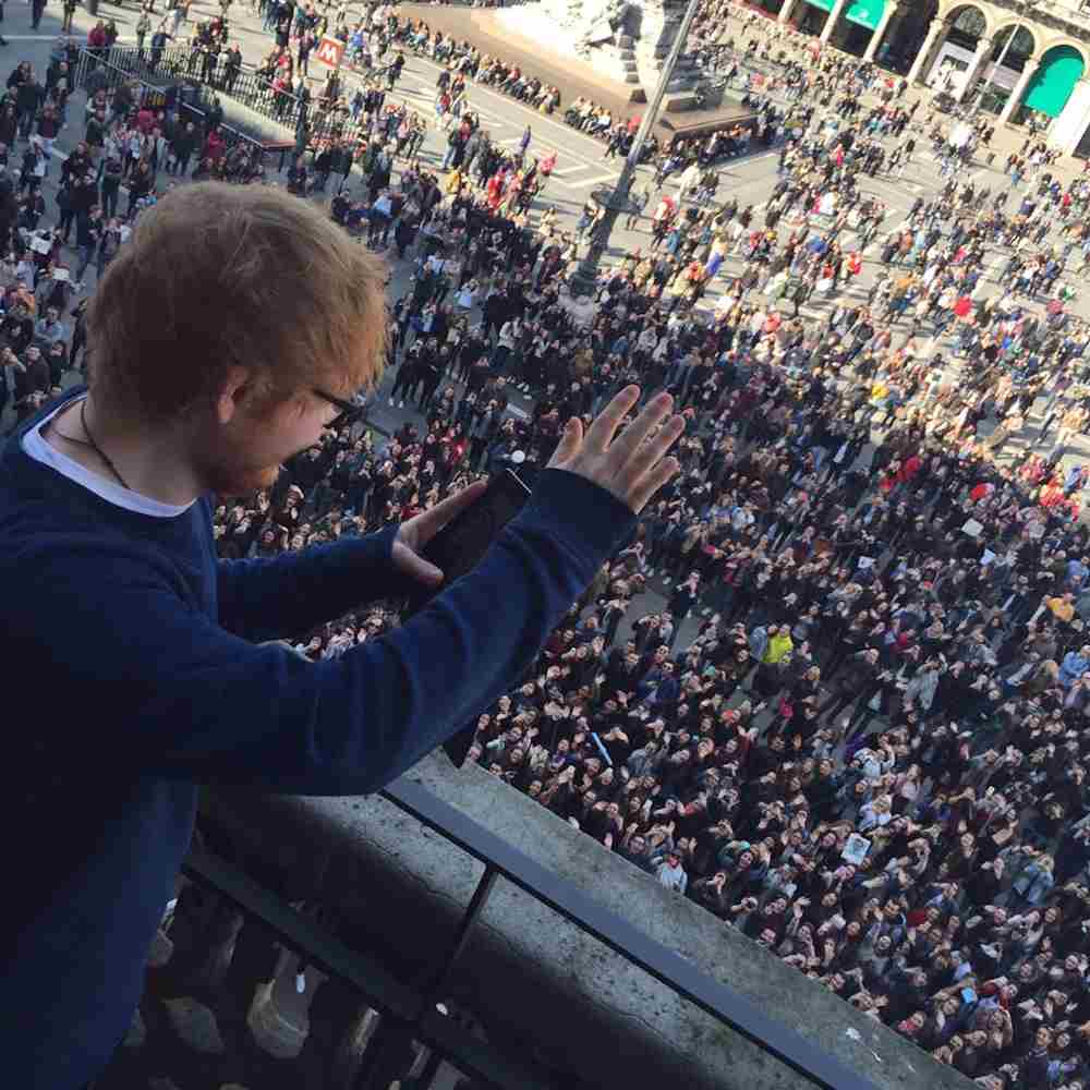 Ed Sheeran a Milano: "Accidenti, grazie per la calorosa accoglienza!" 