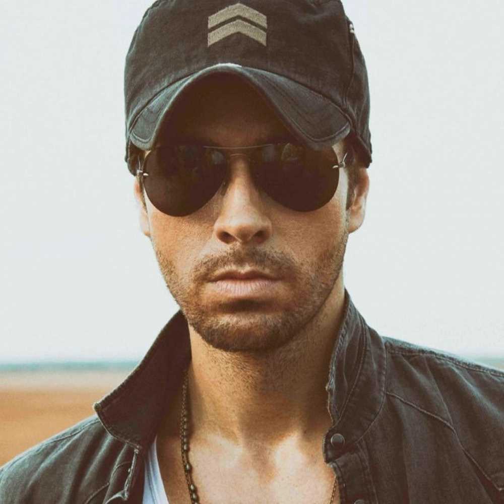 Enrique Iglesias festeggia 20 anni di carriera con un tour