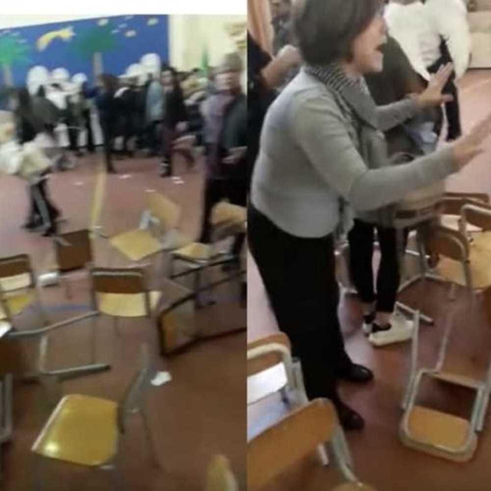 Gela, rissa tra due mamme durante la recita di Natale