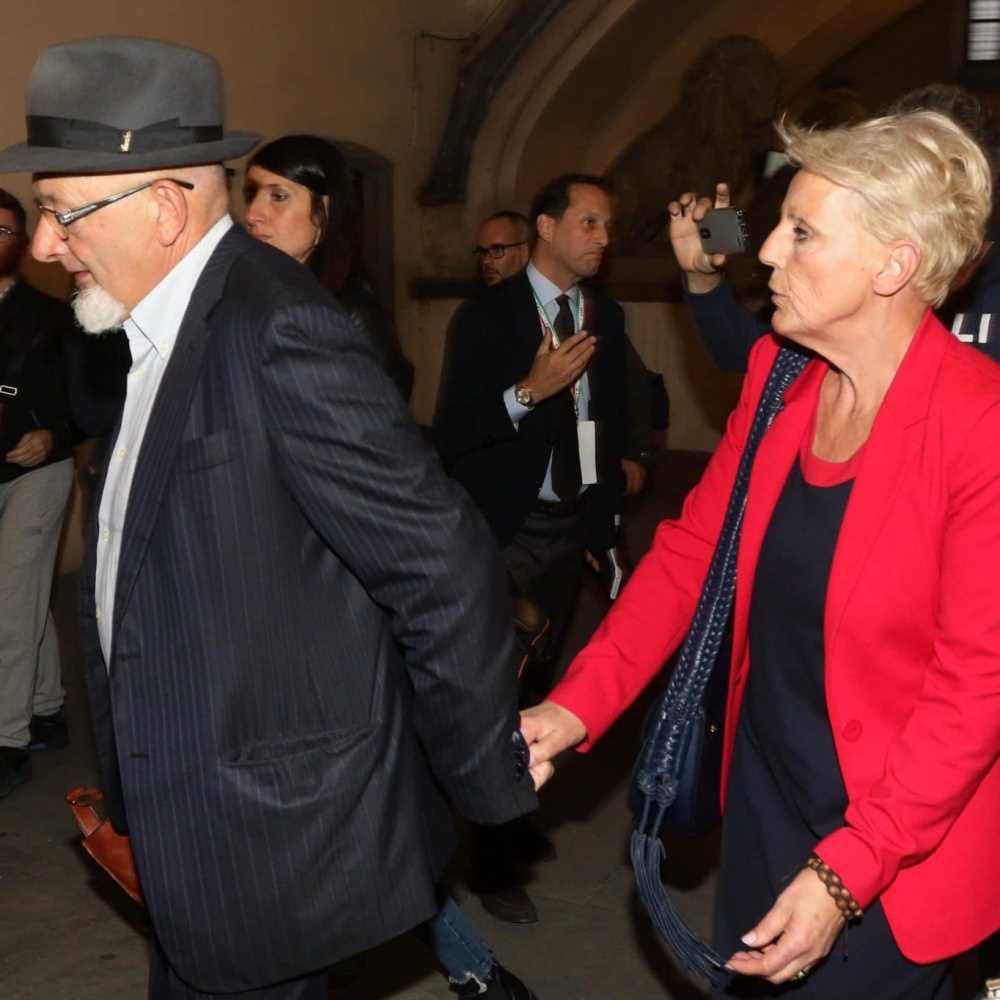 Genitori Renzi, il pm dà parere negativo sulla revoca dei domiciliari