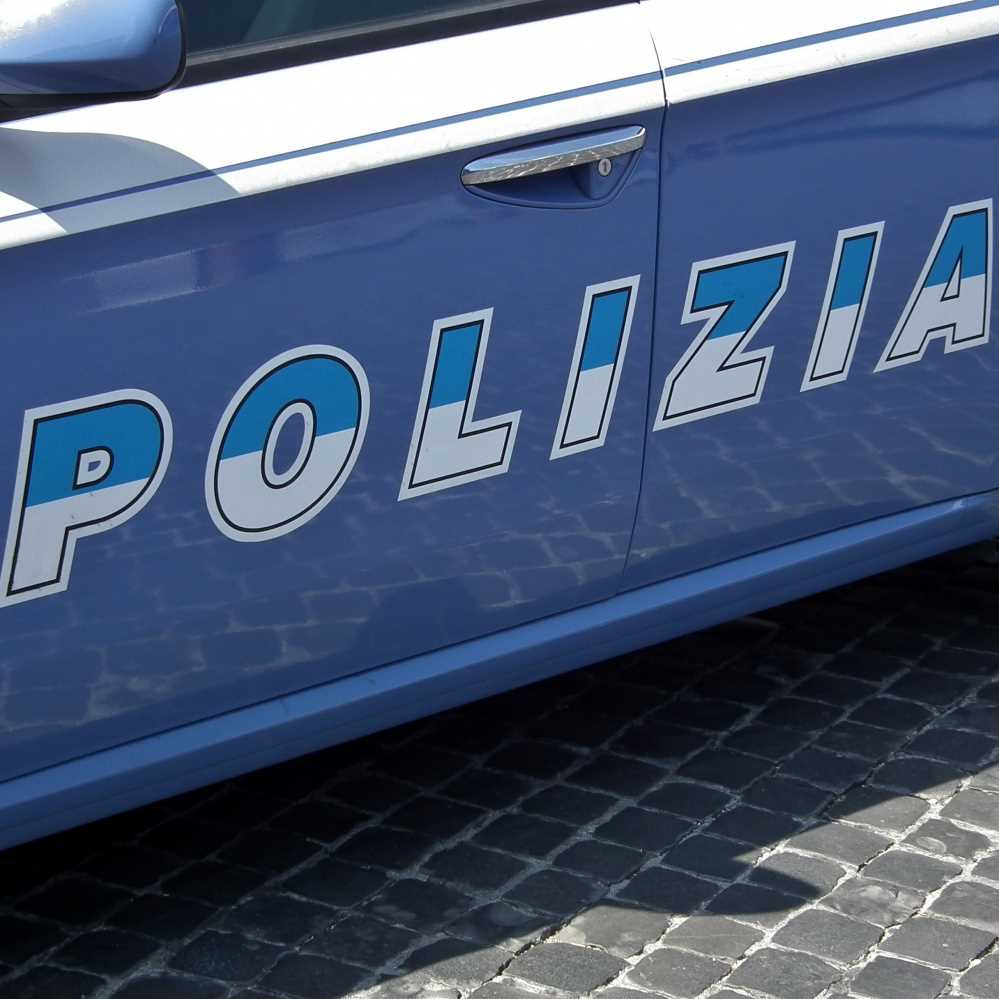 Genova, ruba gioielli, soldi e dentiera, arrestato