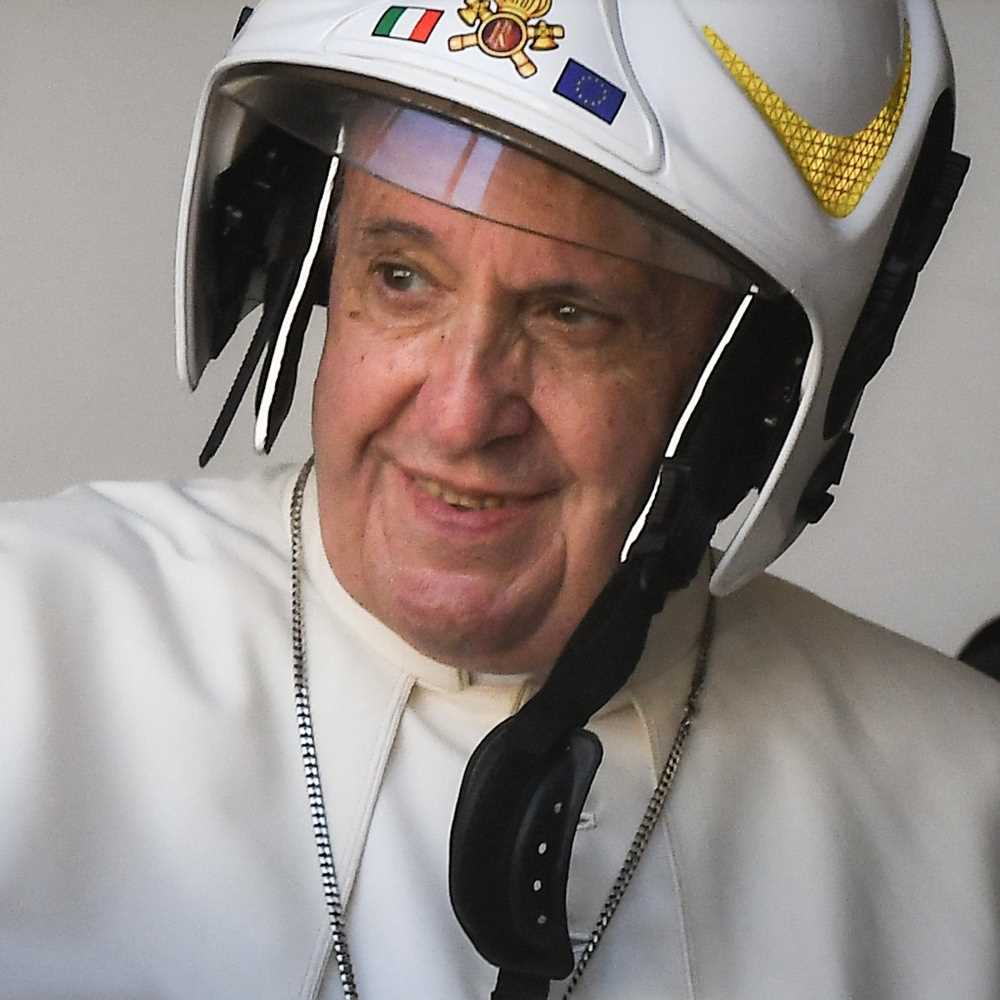 Papa Francesco in visita ai terremotati di Camerino