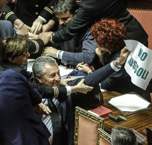 Ius Soli, Gentiloni: “Legge che riguarda la sicurezza del Paese”