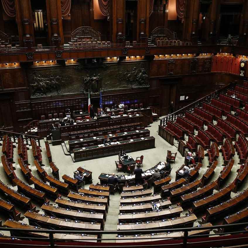 Legittima difesa, Camera, ok al disegno di legge, 373 sì