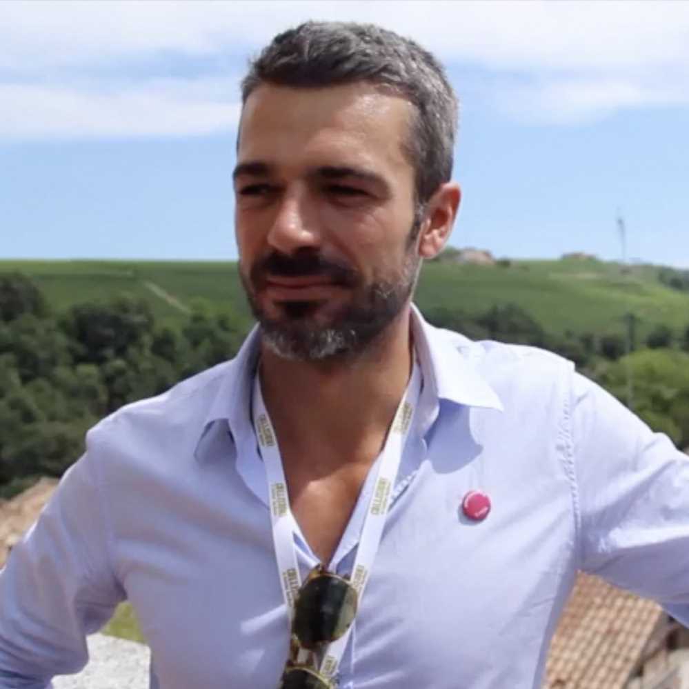 Luca Argentero a RTL.it "Un caffè per aiutare chi ha bisogno"