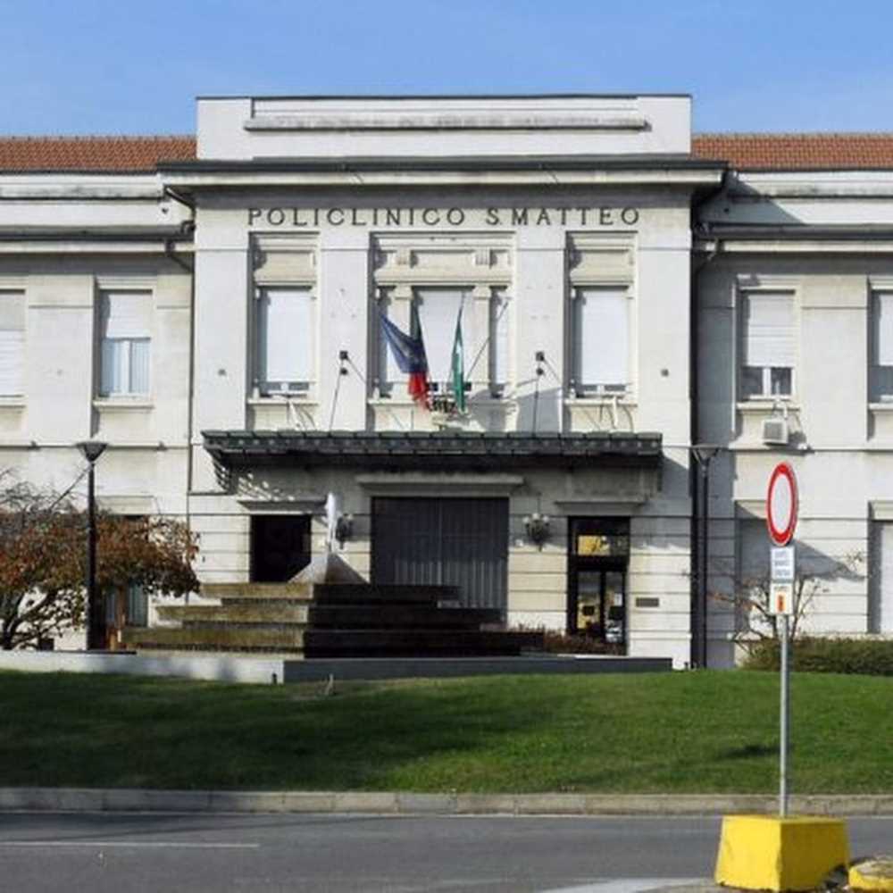 Pavia, per gioco sul cofano della macchina, 39enne in coma