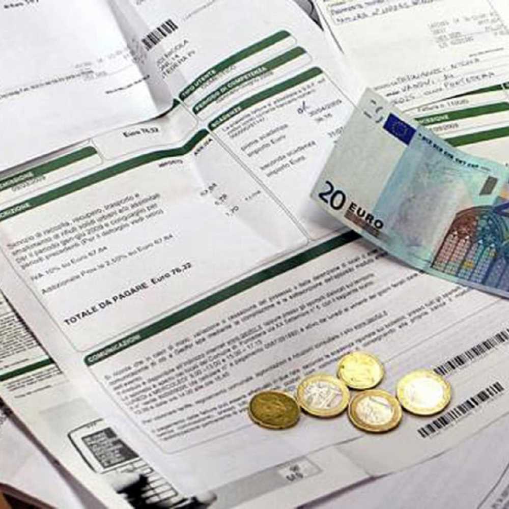 Tariffe, dal primo luglio bollette luce +1,9%, gas -6,9%