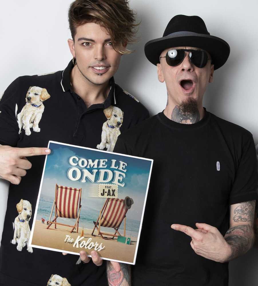 The Kolors e J-Ax, ecco il nuovo video Come le onde
