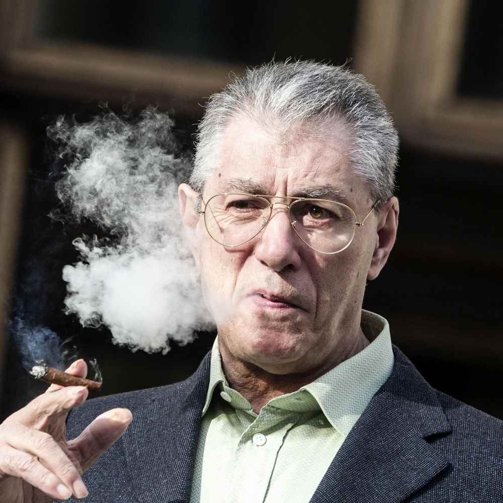 Umberto Bossi ricoverato a Varese con l'elisoccorso