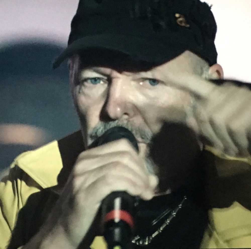 Vasco Rossi racconta la vita con un live monumentale