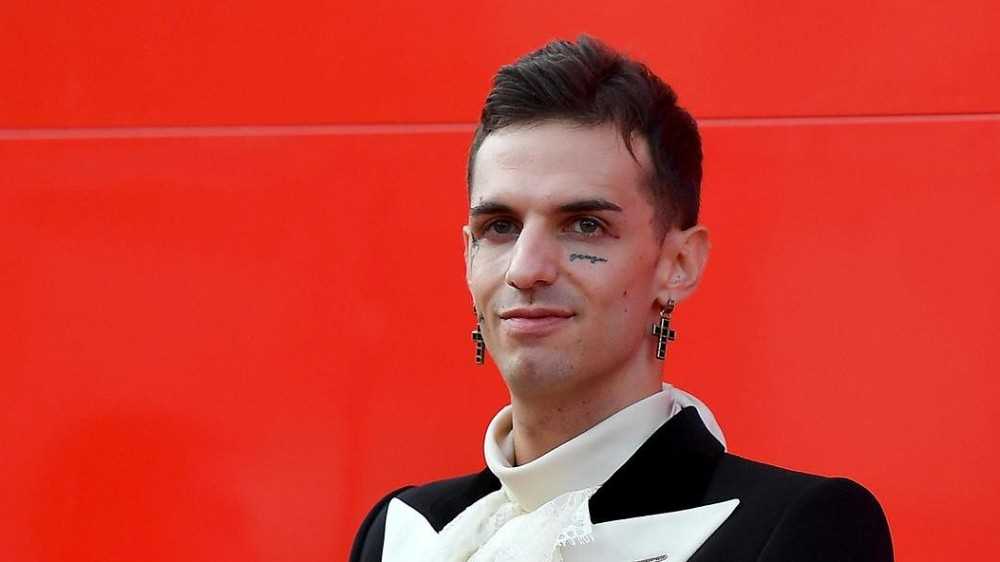 Achille Lauro diventa un "Idol Superstar" e si prepara a Sanremo 2022: “Con il mio tour vi porto nel mondo del gaming e del metaverso. Sanremo 2022? Chiude un percorso"