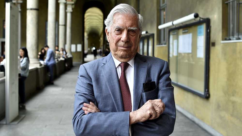Addio a Mario Vargas Llosa, voce rivoluzionaria della letteratura contemporanea