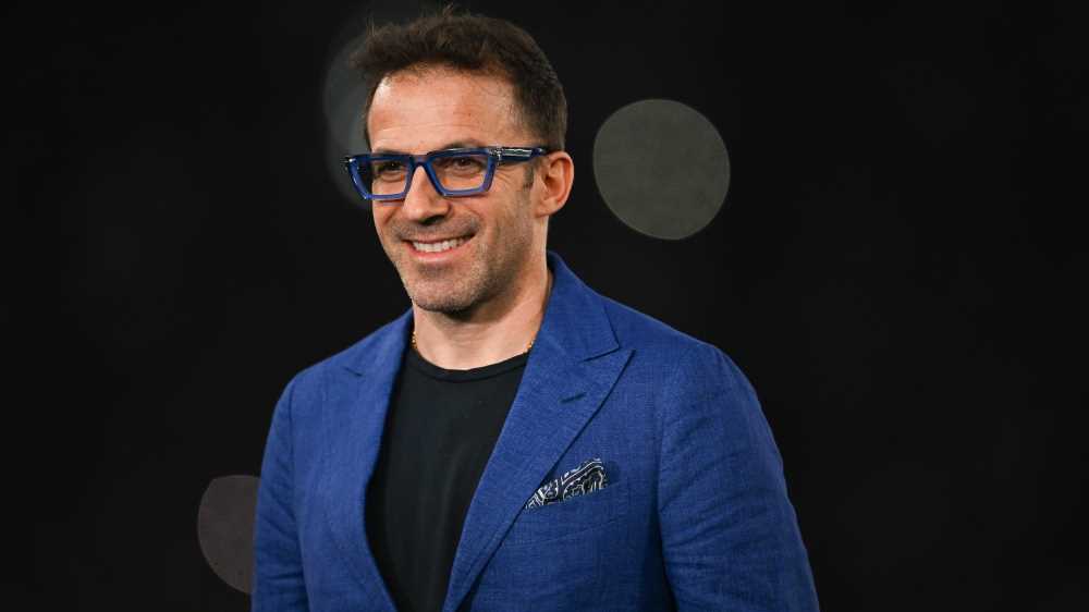 Alessandro Del Piero diventa allenatore: "Da oggi potete chiamarmi Mister"