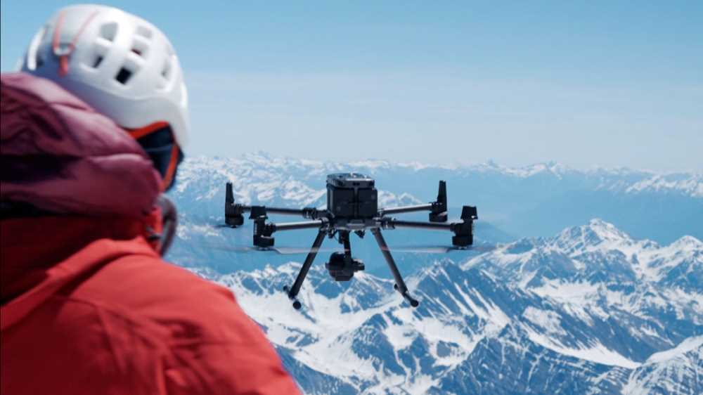 Allarme dei ricercatori: il ghiaccio si scioglie anche sul Monte Bianco