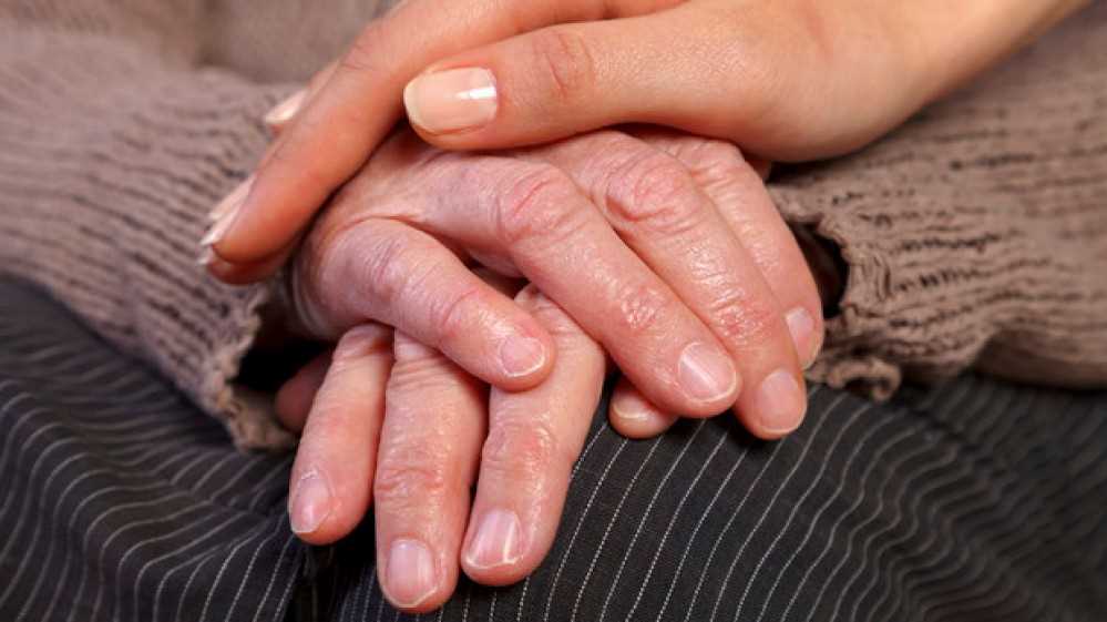 Alzheimer, approvato negli Stati Uniti il primo farmaco contro la malattia in vent'anni