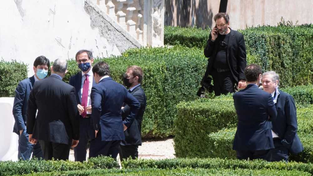 Apprezzamento per l'operato di Conte agli stati generali dell'economia da parte degli ospiti europei