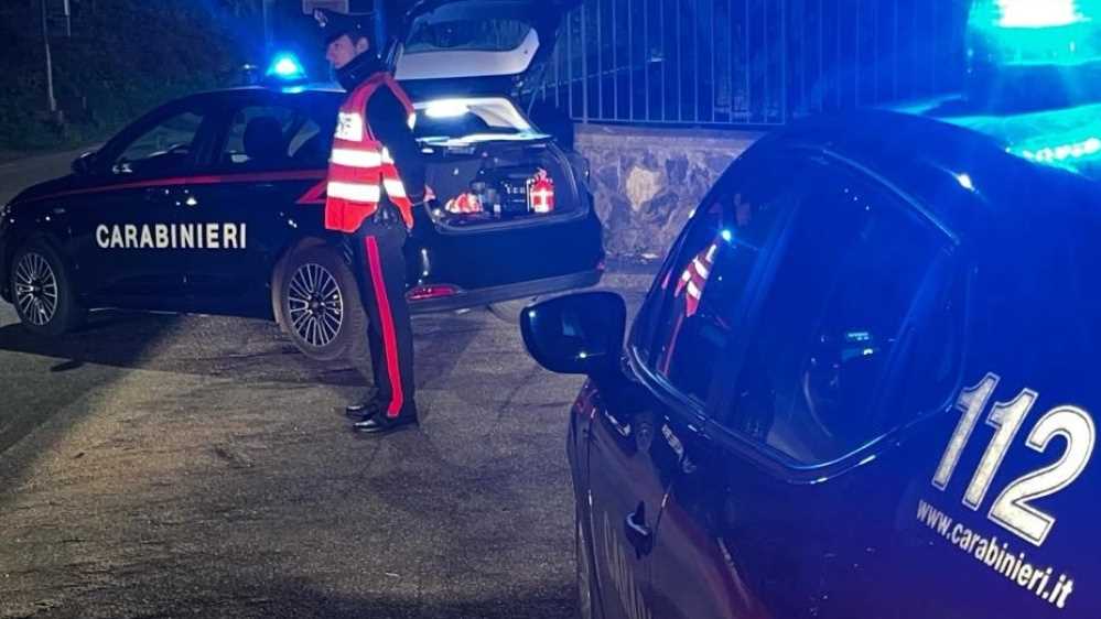 Barista accoltellato davanti al locale dove lavorava a Sarezzo: arrestato un moldavo, che ha confessato il delitto