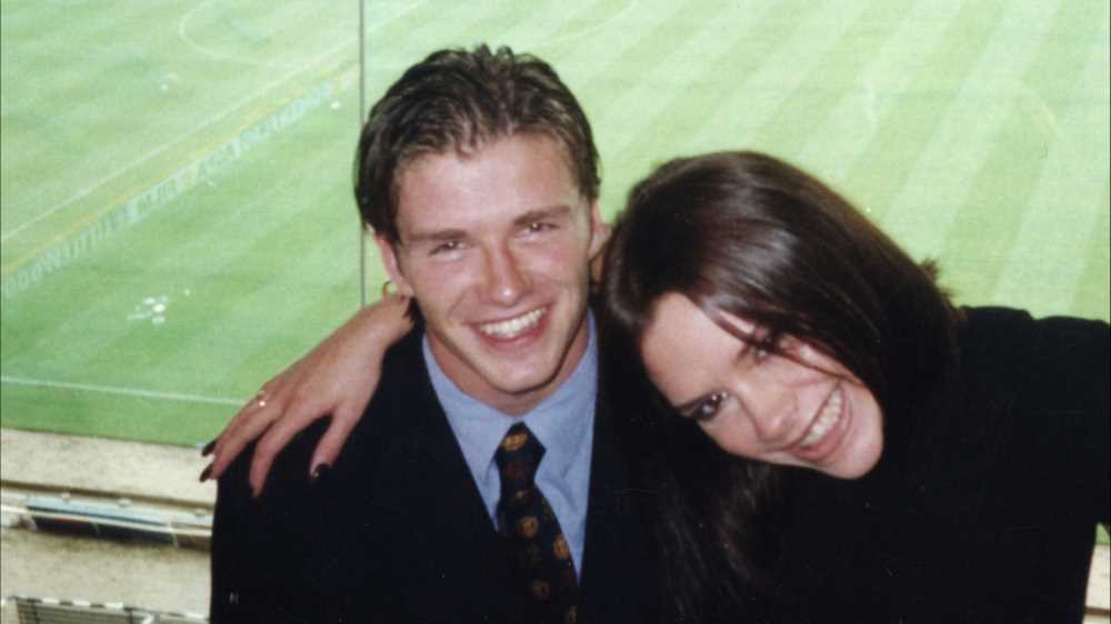 Buon compleanno Victoria Beckham: l'iconica Spice Girl compie cinquant'anni