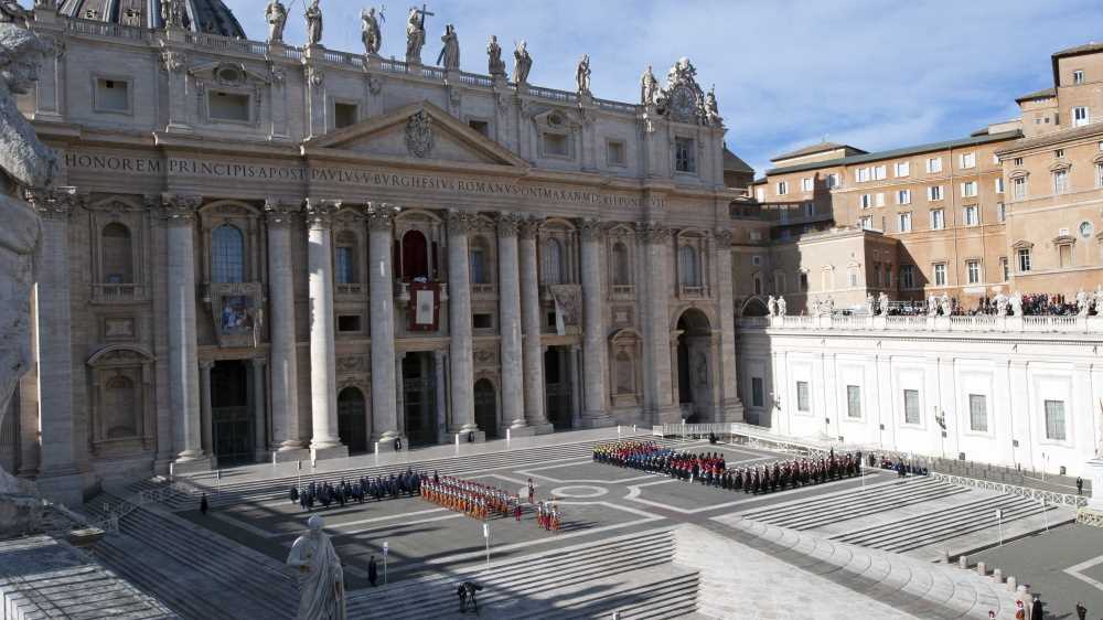 La salute del Papa resta stazionaria e la radiografia eseguita conferma i miglioramenti che erano stati riscontrati dai medici nei giorni scorsi. Ma è presto per parlare di dimissioni dall'ospedale, di ritorno a Casa Santa Marta, o di un nuovo punto