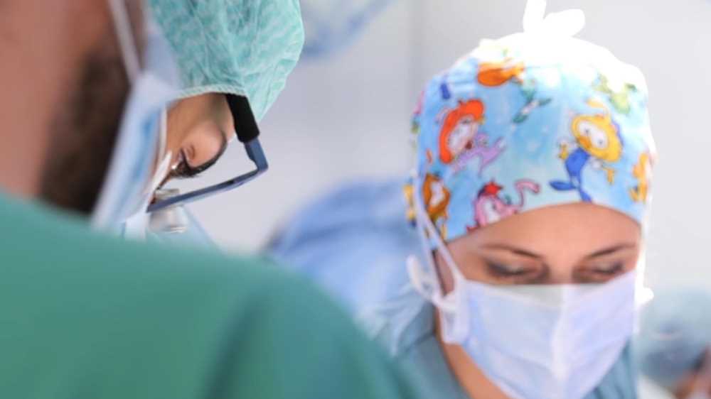 Bimbo in attesa di un nuovo trapianto al Monaldi di Napoli, trasportato in un normale contenitore  di plastica il cuore partito da Bolzano