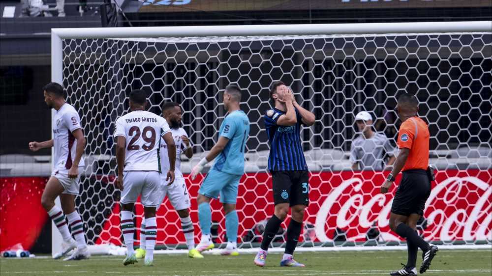 Calcio, Mondiale per Club, l'Inter esce contro il Fluminense che vola ai quarti di finale