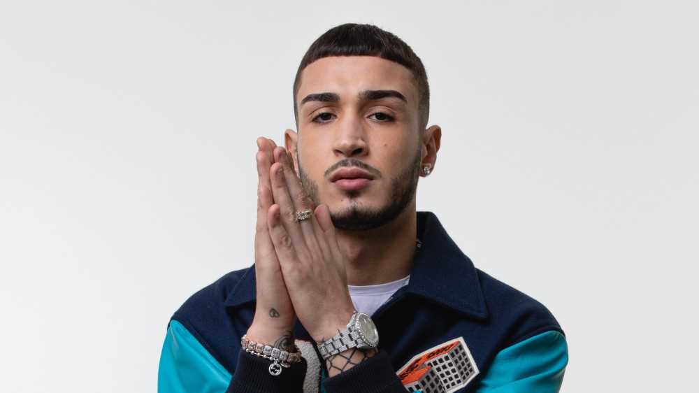 Capo Plaza a RTL 102.5: “Penso di portare in alto la bandiera dell’Italia musicalmente parlando con il mio genere”