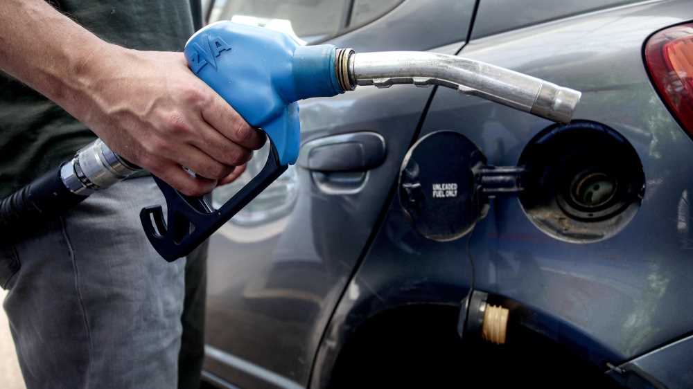 Carburanti, stangata estiva: benzina e diesel costano 1,9 miliardi in più
