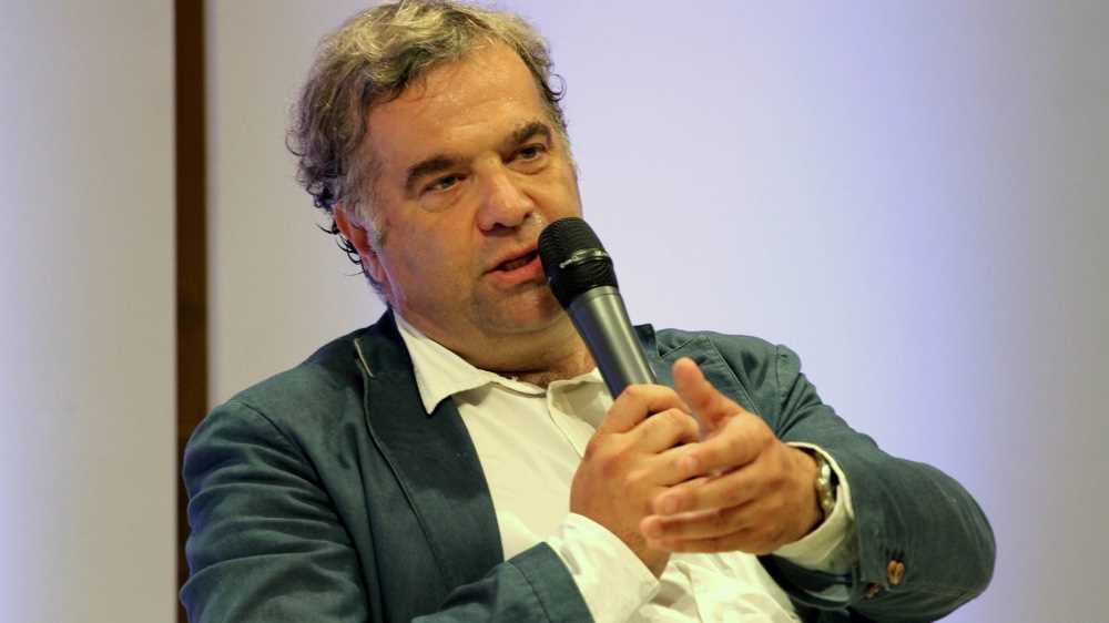 Charlie Gnocchi e Wilma Goich: arriva l'atteso duetto nel giardino della casa del GF VIP