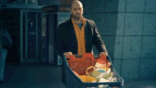Checco Zalone, Immigrato è la nuova canzone