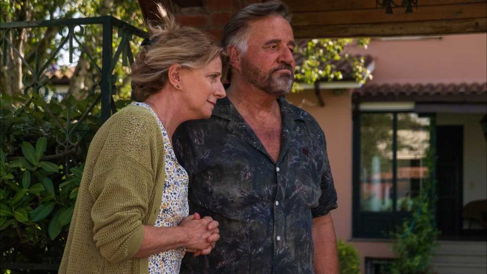 Christian De Sica a RTL 102.5: “Questo film è piaciuto anche a mia moglie Silvia che di solito è molto critica, dice sempre che sono volgare inutilmente”