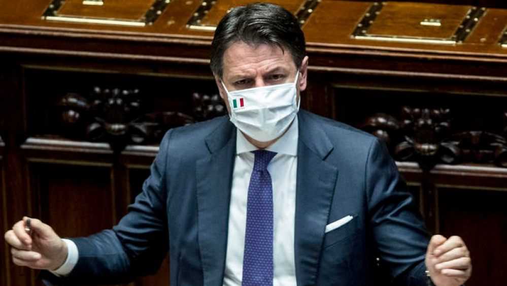 Cinque regioni diventano arancioni e l’Italia rischia il lockdown duro, che il governo vuole evitare a tutti i costi