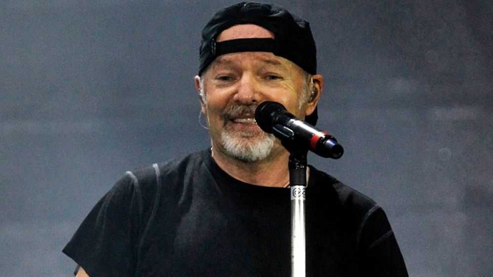"Colpa d'Alfredo" di Vasco Rossi celebra 40 anni dall'uscita con un'edizione R>Play