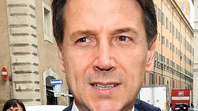 Conte, bonus fino a duemila euro per i pagamenti digitali