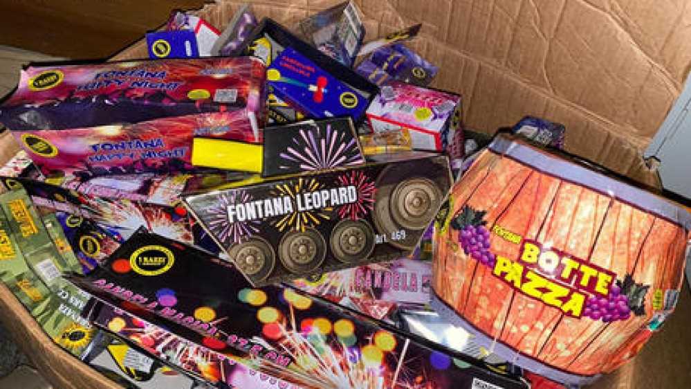 Conto alla rovescia per Capodanno, primo ferito per i botti in provincia di Lecce